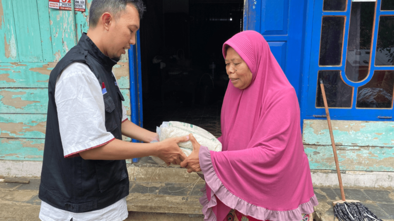 Ikatan Muslim Indonesia (IMMI) di Finlandia Salurkan Zakat Fitrah Melalui LAZNAS Al Irsyad