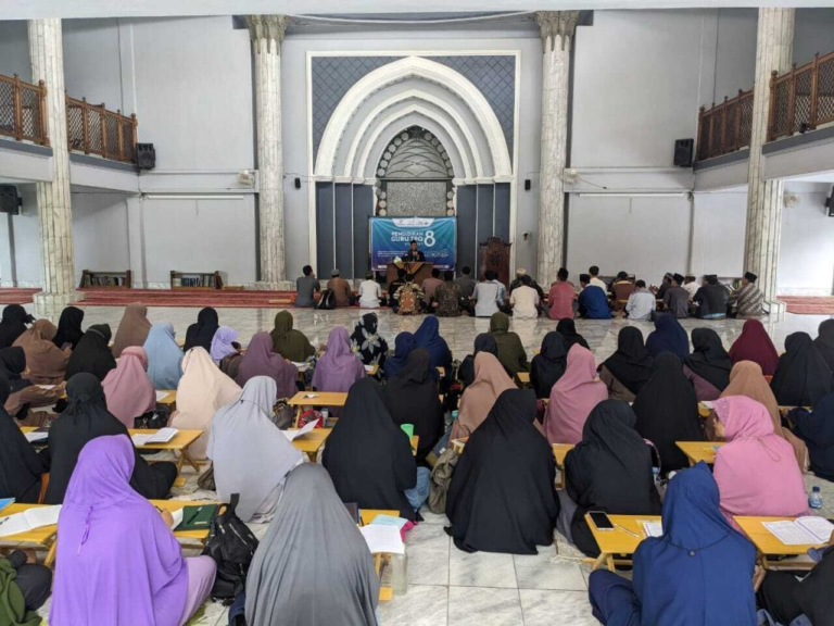 Jelang Ujian Akhir, Peserta PGTPQ Angkatan 8 Menyelesaikan Jilid Enam Tartili Bersama Ustadz Ahmad Thoha Husein Al Hafidz