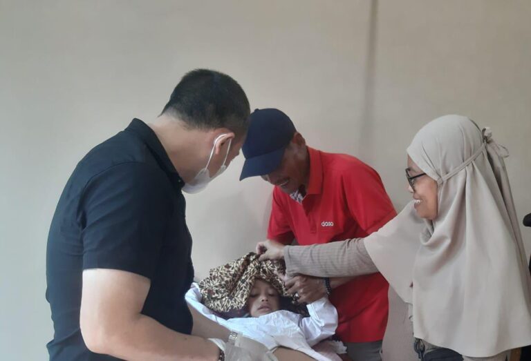 Khitanan Massal dan Santunan Anak Yatim Warnai Kegiatan Muharram 1444 H LAZNAS AL-IRSYAD Cirebon