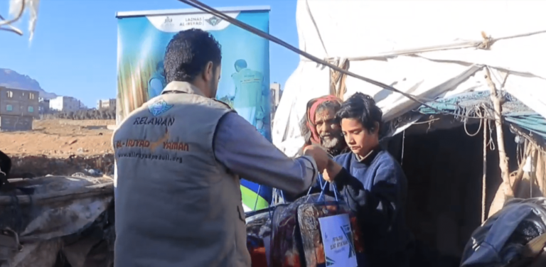 Memasuki Musim Dingin, LAZNAS Al Irsyad Salurkan Paket Selimut Untuk Yaman